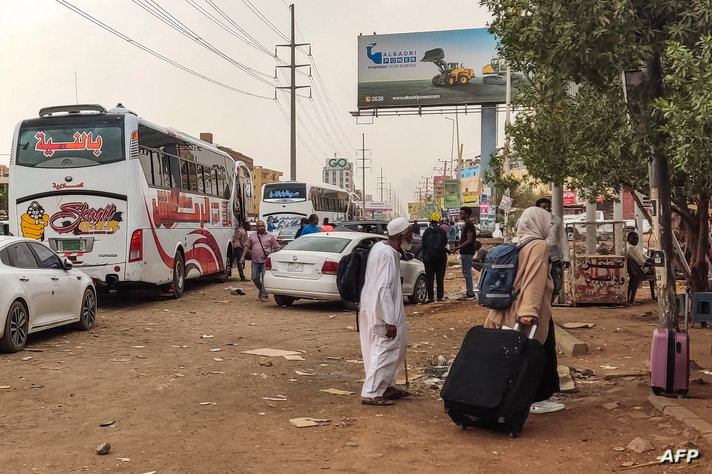 المعارك أجبرت كثير من سكان الخرطوم على الفرار نحو مناطق آمنة 