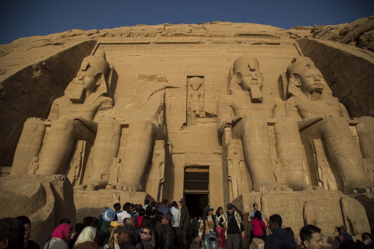 Sun 'rises' on Ramesses II statue in Egypt