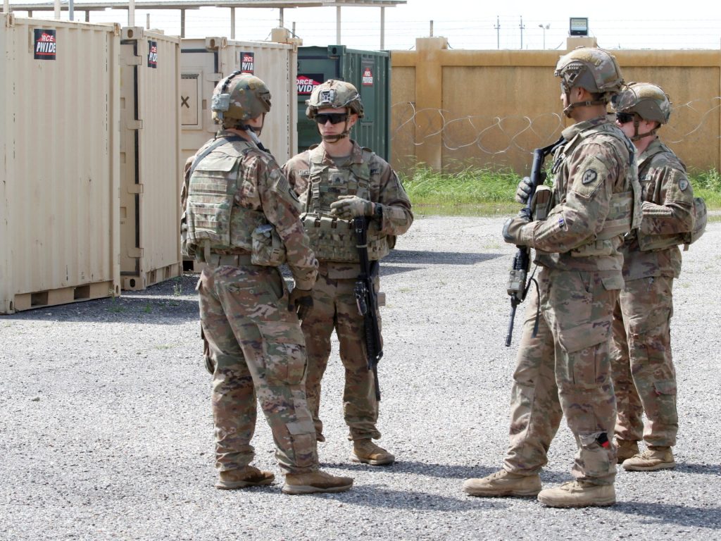 درس أفغانستان يجبر الولايات المتحدة على مغادرة العراق وربما سوريا