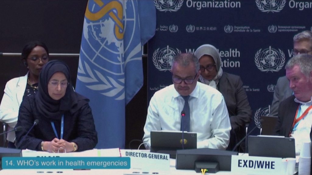 مدير منظمة الصحة العالمية كابحا دموعه: أوضاع غزة “جحيمية”