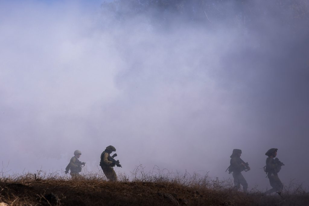 منذ 7 أكتوبر.. إسرائيل تقول إنها قصفت أكثر من 50 هدفا لحزب الله في سوريا