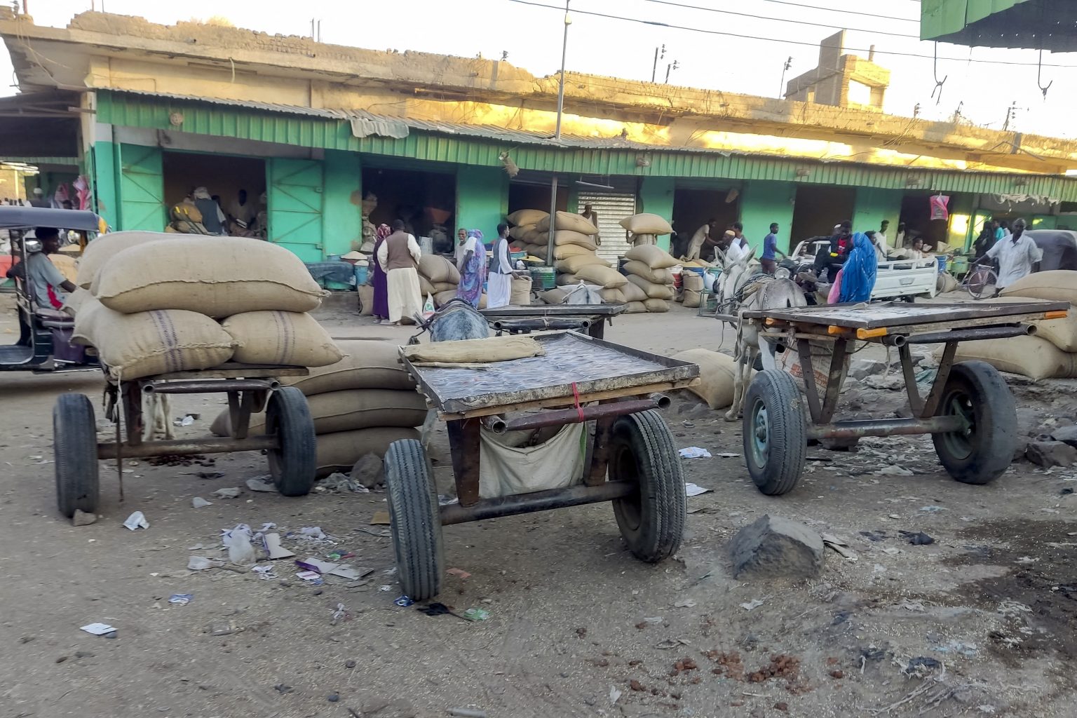 لأول مرة.. السودان يوافق على استلام مساعدات عبر تشاد وجنوب السودان