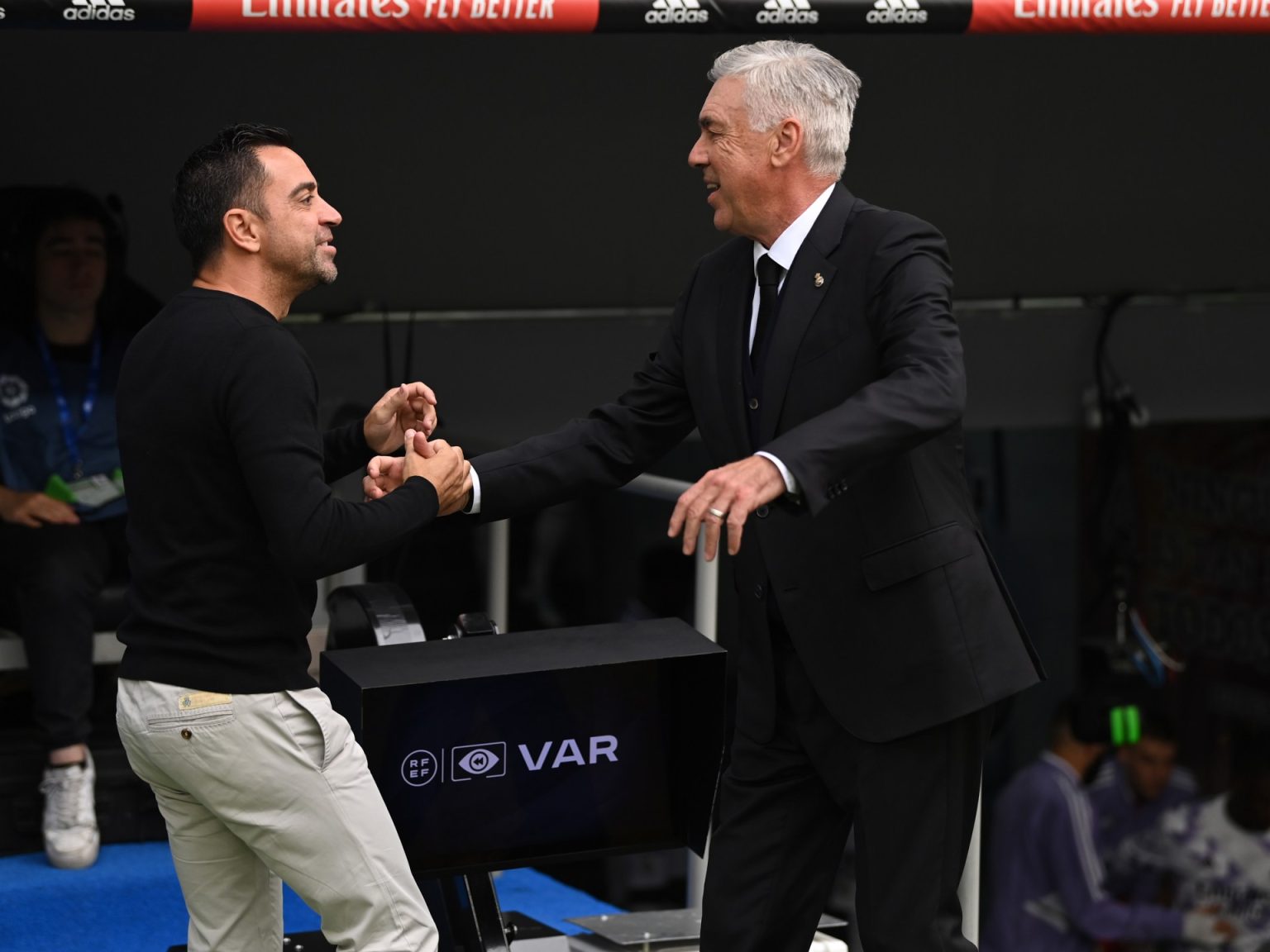 رسالة مبطنة من أنشيلوتي مدرب ريال مدريد إلى تشافي المدير الفني لبرشلونة