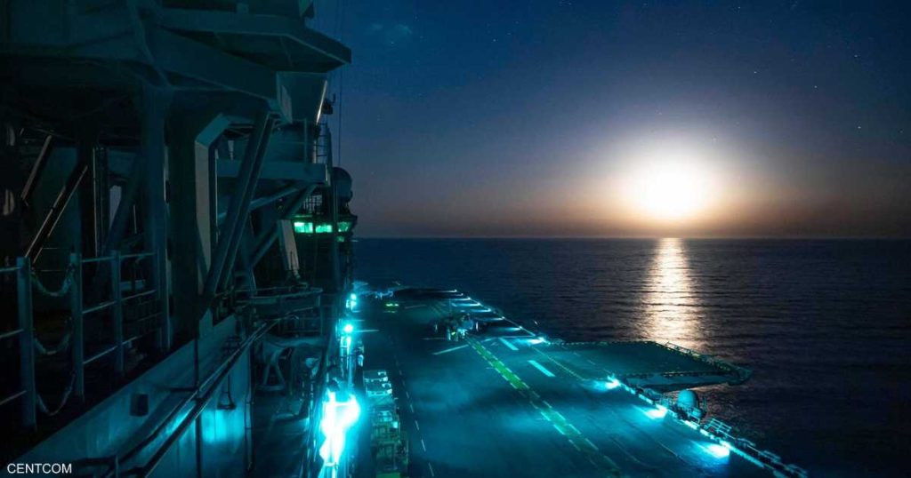 سنتكوم: الحوثيون يستهدفون ناقلة بضائع متجهة إلى ميناء عدن