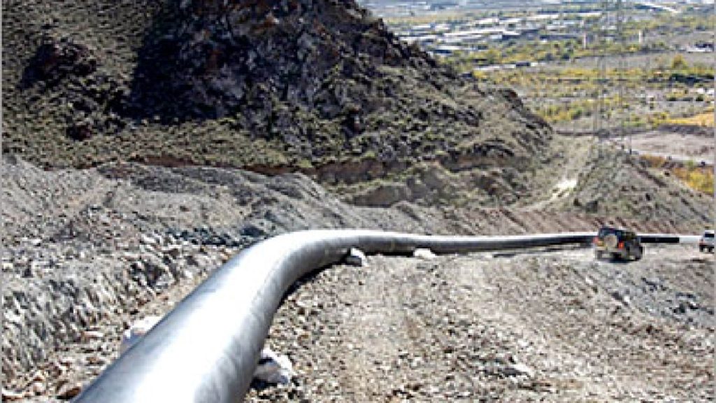 هل يأتي “خط أنابيب السلام” على علاقات الجوار بين إيران وباكستان؟