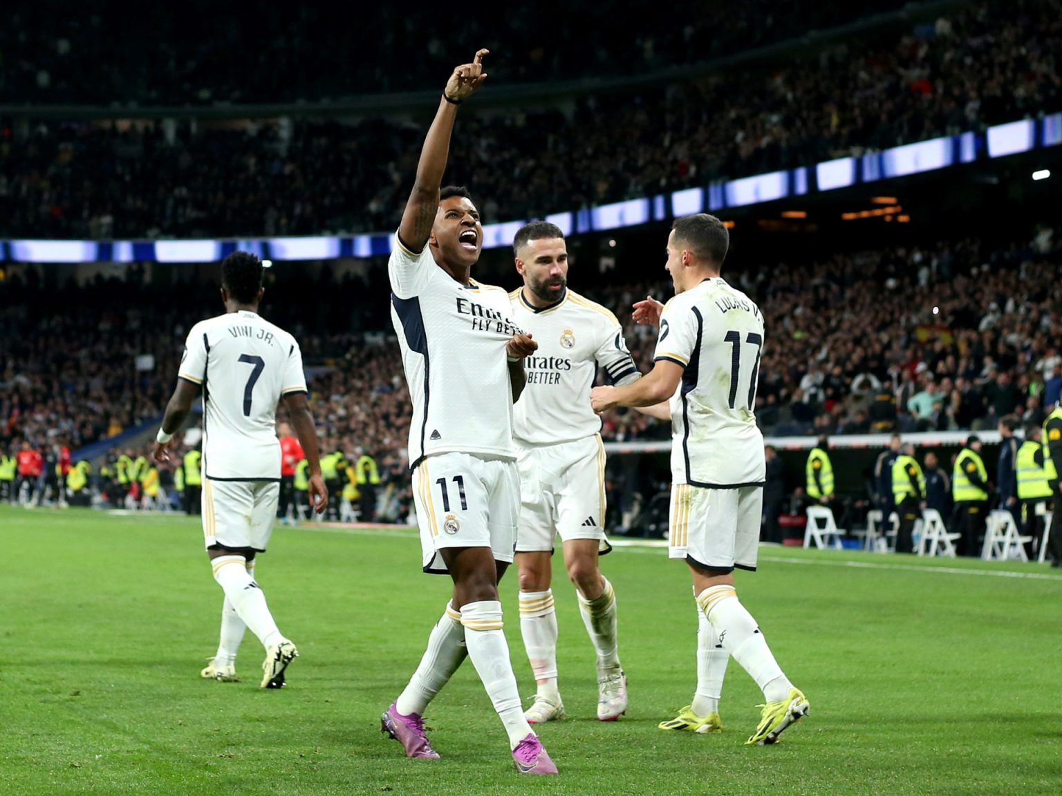 ريال مدريد يكتسح جيرونا مجددا ويقترب من اللقب