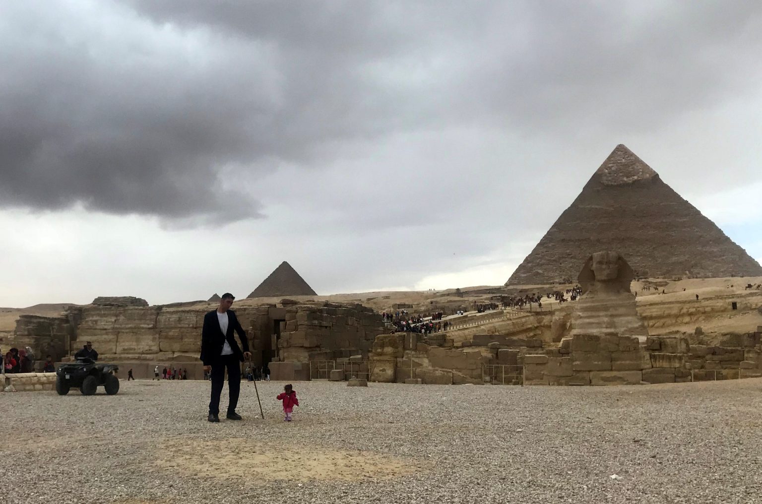 لقاء جديد يجمع أطول رجل وأقصر امرأة في العالم