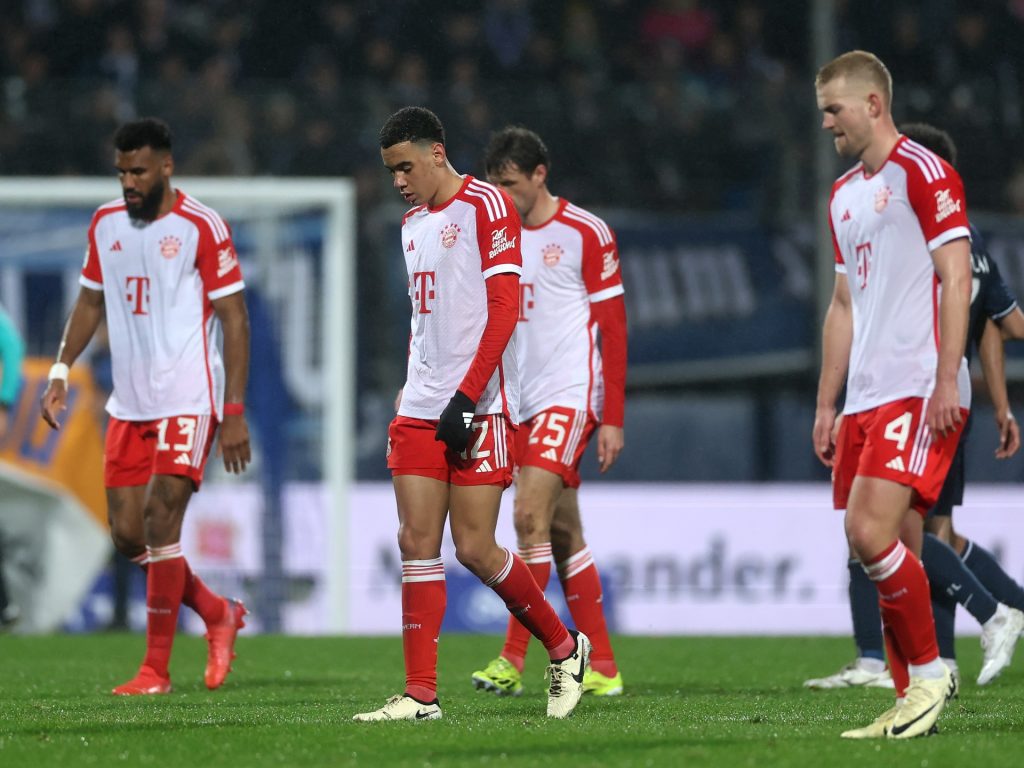 “فيلم رعب”.. هكذا يرى نجوم بايرن ميونخ هزائم الفريق المتتالية