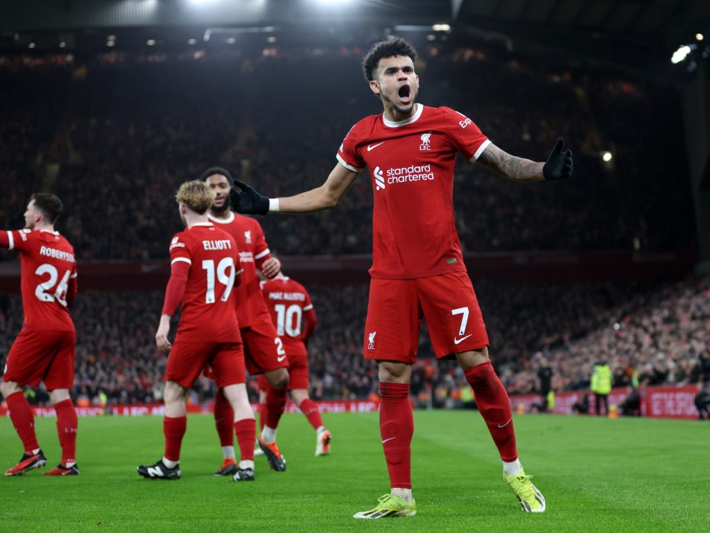 بالفيديو.. ليفربول يحكم قبضته على صدارة الدوري الإنجليزي برباعية