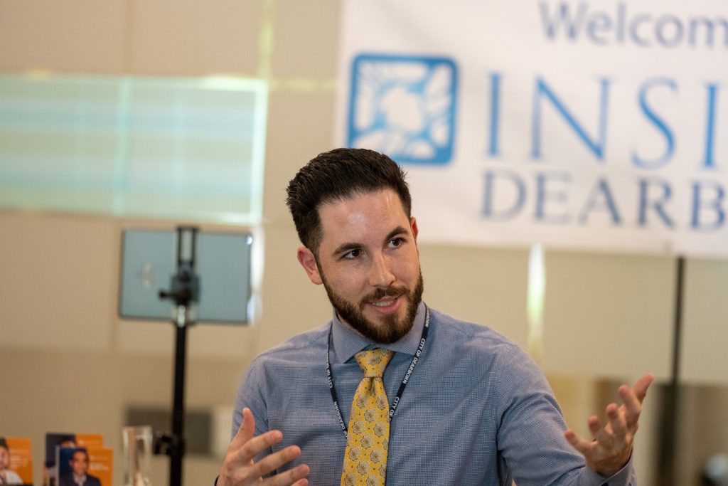 مدينة ديربورن بولاية ميشيغان لا تنام وتشعر بالخيانة بسبب غزة