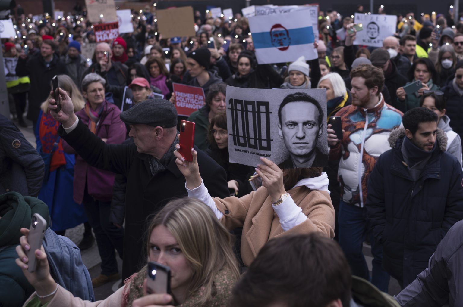 وفاة نافالني .. بوتين “خارج المنافسة” لكنه “لا يريد ترك أي شيء للصدفة”