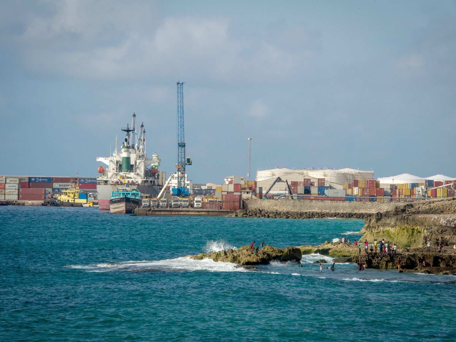 الصومال توقع اتفاقا مع تركيا لحماية مياهها الإقليمية وبناء قوة بحرية