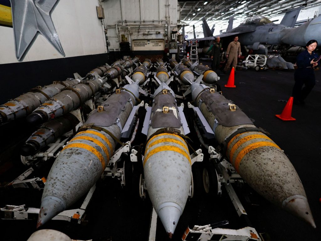 واشنطن تشترط تجميد الاستيطان بالضفة مقابل توفير ذخائر دقيقة لإسرائيل