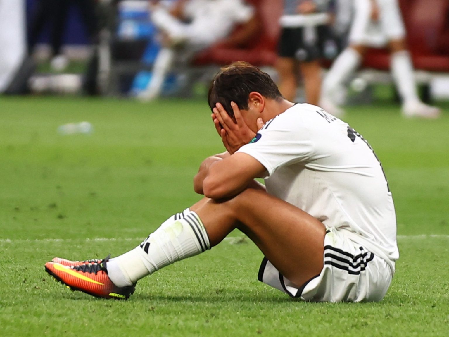 أخطاء وتواضع في الأداء.. 8 منتخبات عربية تغادر كأس آسيا