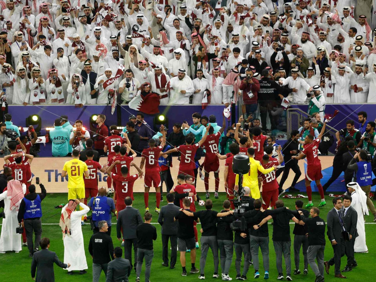 “هاتريك عفيف ينهي الحلم الأردني”.. وسائل إعلام عربية وعالمية تتغنى بإنجاز قطر في كأس آسيا