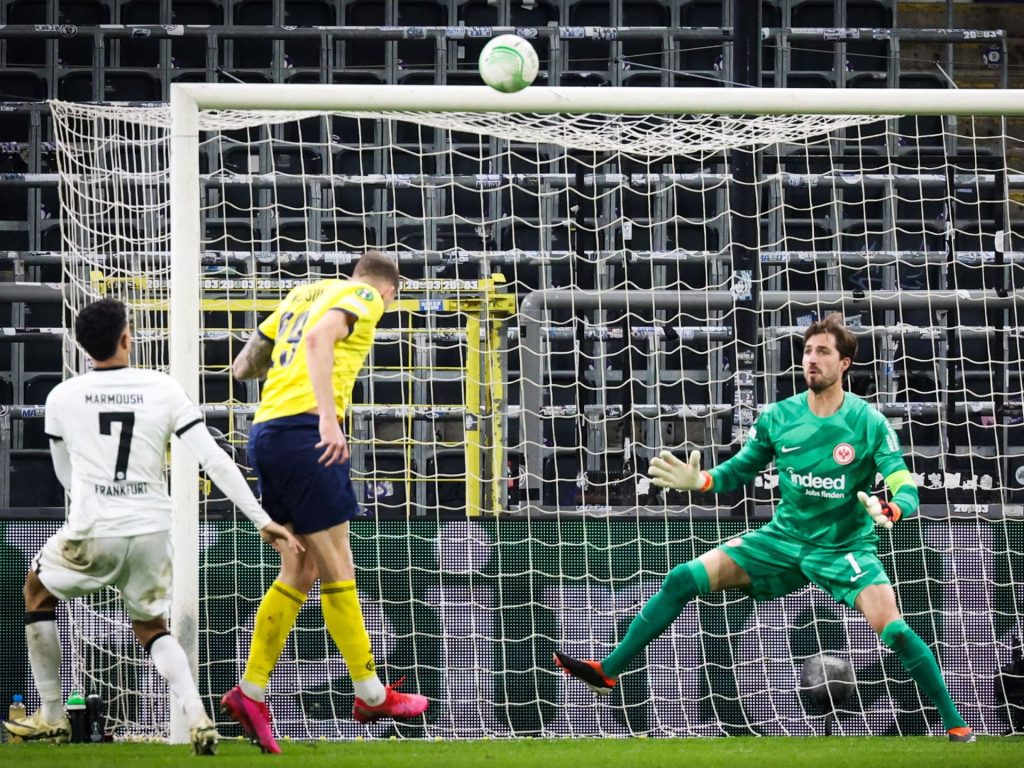 سانت جيلواز يفرض التعادل على آينتراخت فرانكفورت بدوري المؤتمر الأوروبي