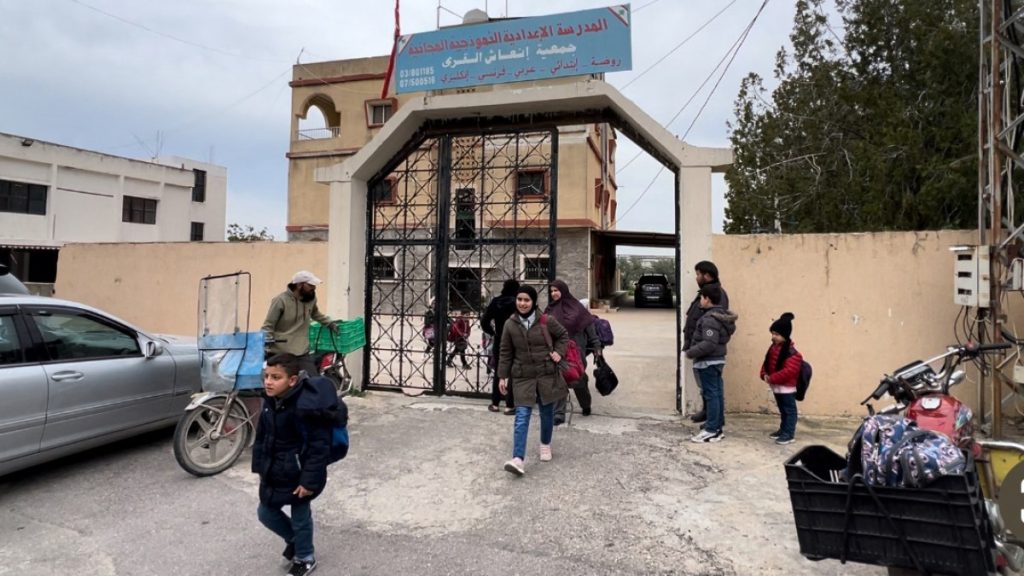 مبادرات لتخفيف آثار الحرب الإسرائيلية على الأطفال بجنوب لبنان