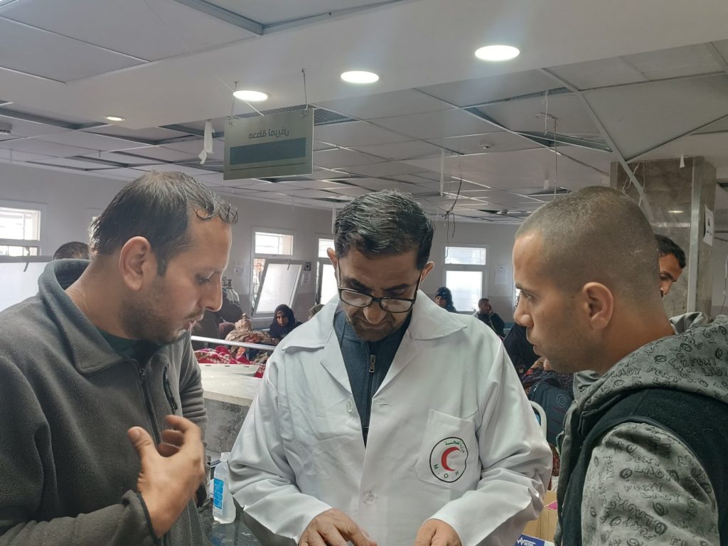 طبيب فلسطيني يروي شهادته على حصار واقتحام مستشفى الشفاء