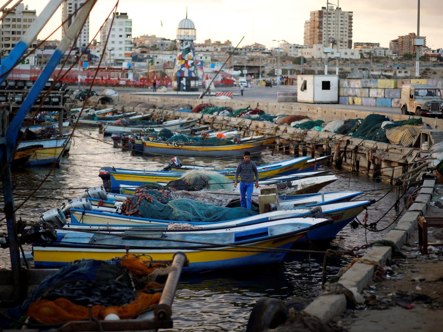 “اقتراح خبيث”.. خبير أممي يندد بنية أميركا إقامة ميناء في غزة