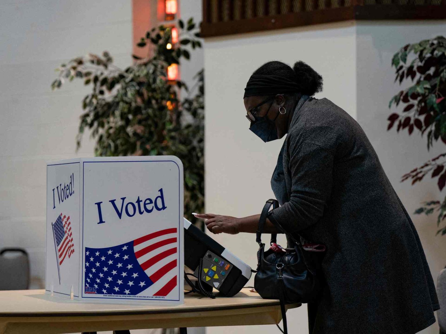 الثلاثاء العظيم.. يوم حاسم في طريق بايدن وترامب للبيت الأبيض