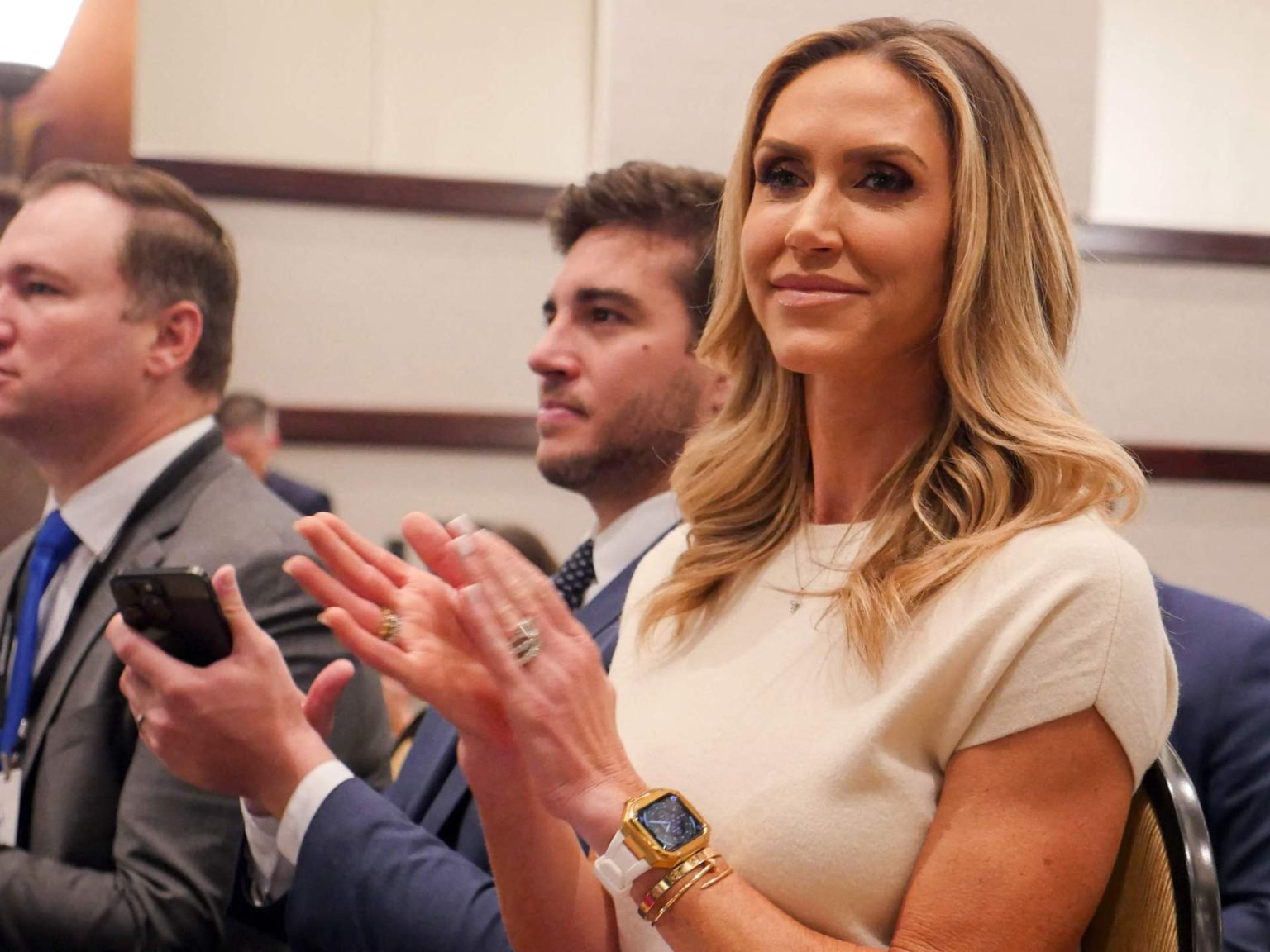 تعيين مقرّبين من ترامب في مناصب قيادية في الحزب الجمهوري