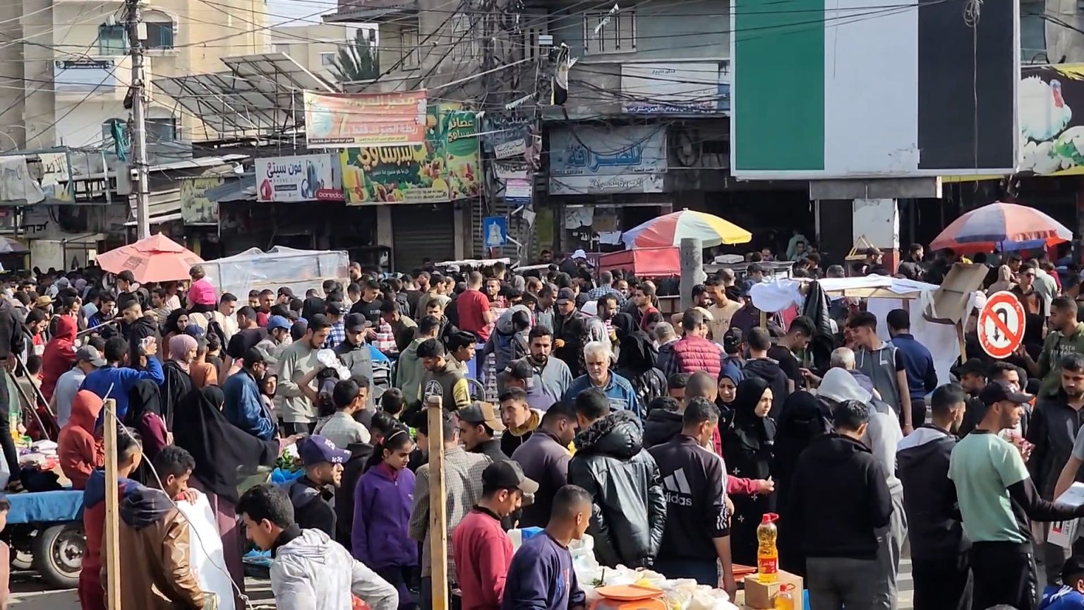 شاهد.. ماذا ينتظر الغزيون من الحكومة الفلسطينية الجديدة؟