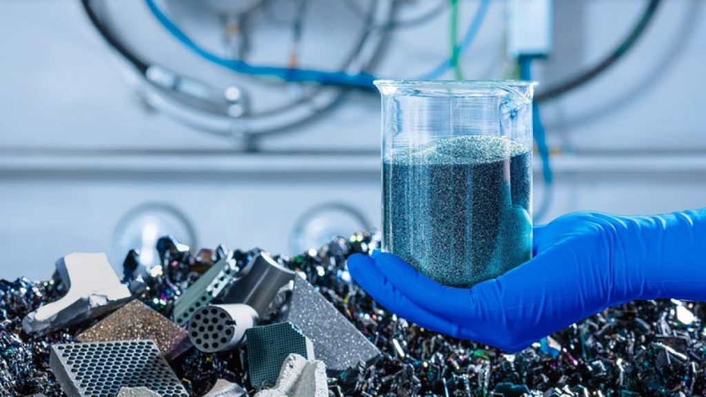 “كربيد السيليكون” من البلاستيك المقوى.. تدوير موفر للنفقات وصديق للبيئة