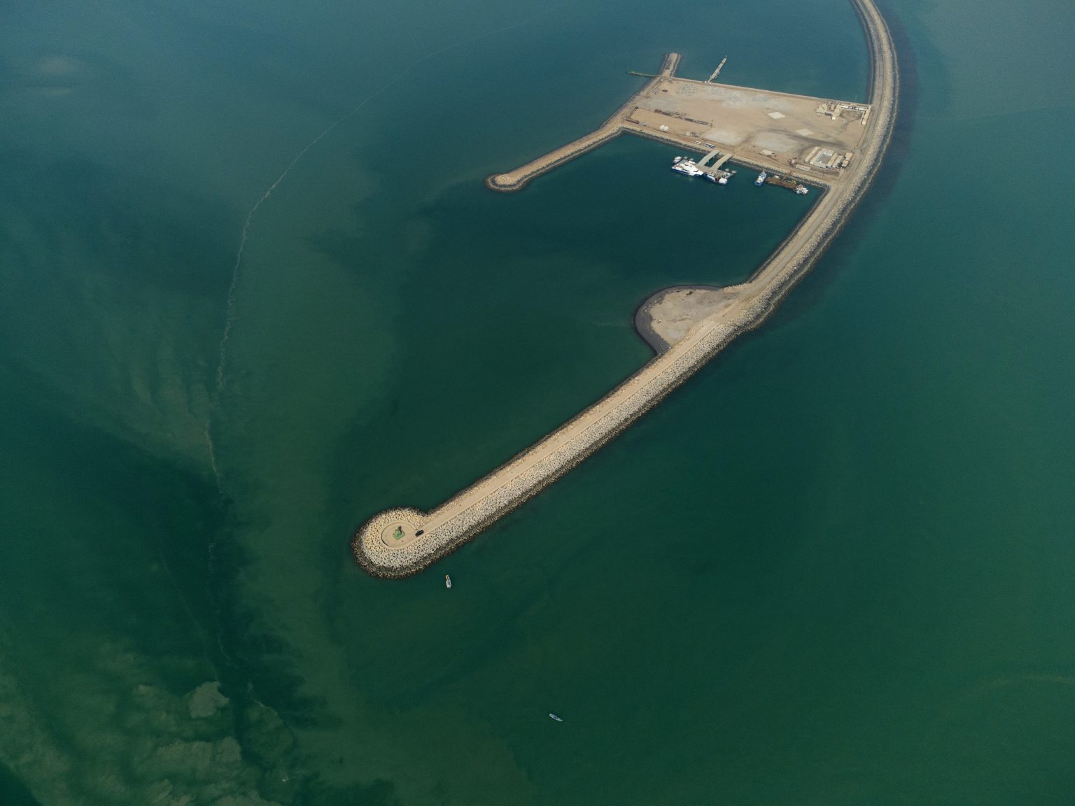 اتفاق عراقي إماراتي على إدارة ميناء الفاو بشكل مشترك