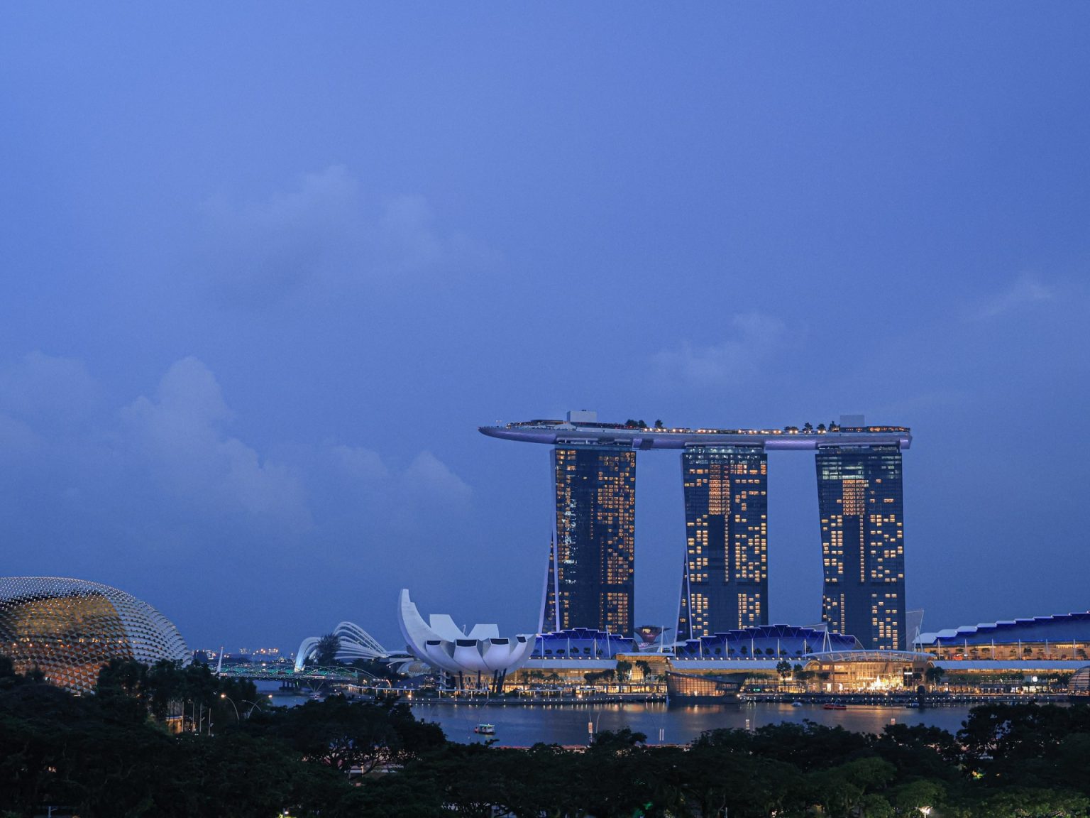 انتعاش سنغافورة الاقتصادي يواجه عقبات بينها حرب غزة