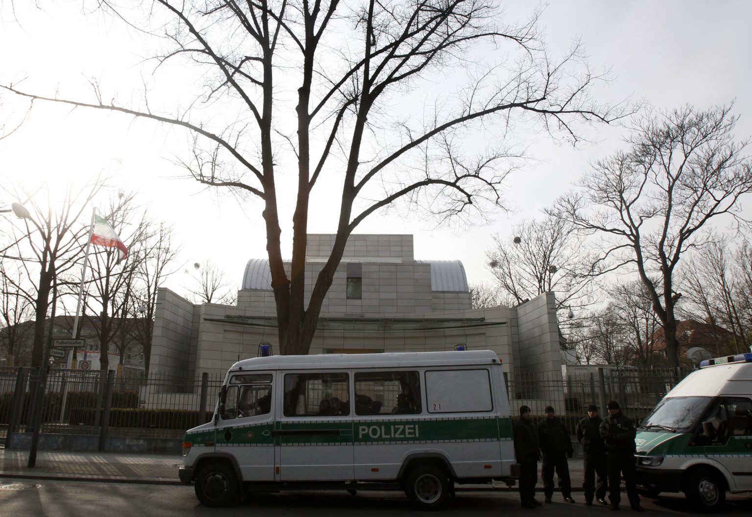 خطوات من بريطانيا وألمانيا ضد إيران بسبب هجومها على إسرائيل