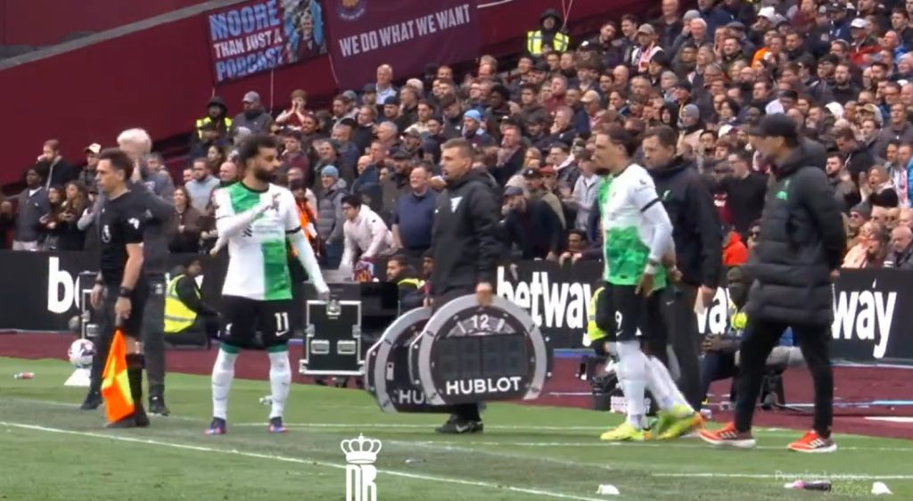 بالفيديو.. صلاح ينفجر في وجه كلوب وسط انهيار حلم اللقب