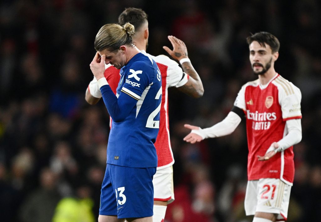 أرسنال يسحق تشيلسي ويبتعد في صدارة دوري إنكلترا