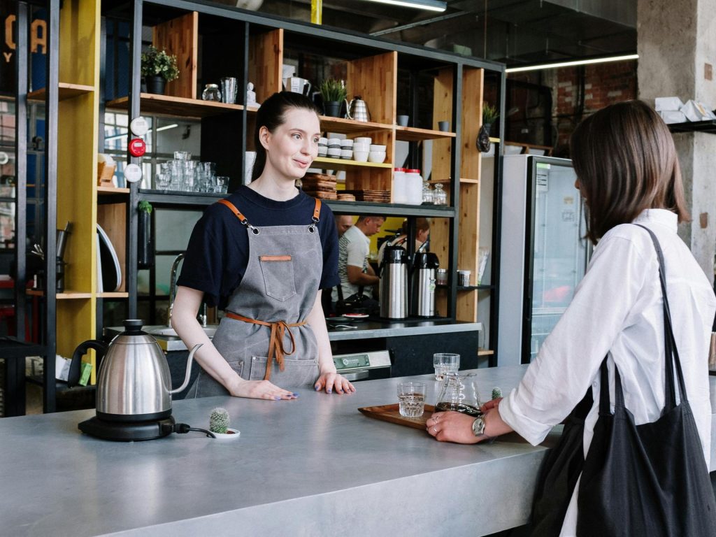 إتيكيت المقهى.. 11 قاعدة يتبعها محبو القهوة المهذبون