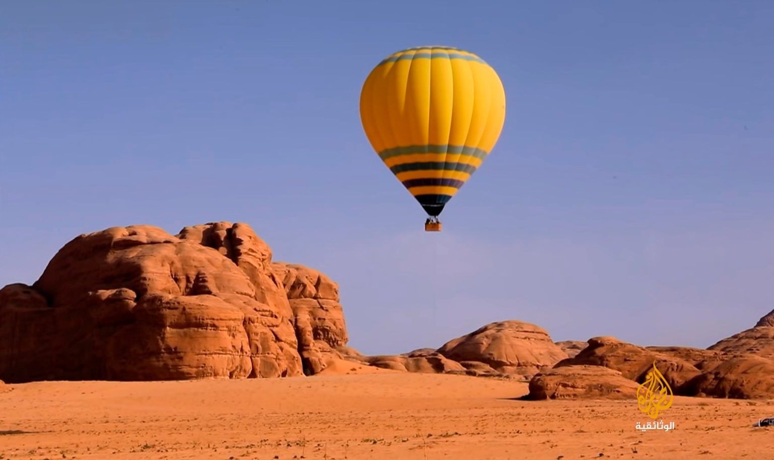 وادي رم.. صحراء من المريخ زاخرة بألوان الحياة البدوية