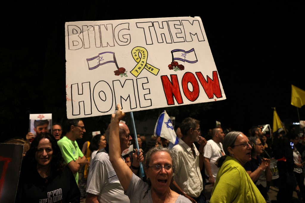 إسرائيل تطرح على الوسطاء “مقترحين مختلفين” لوقف إطلاق النار بغزة