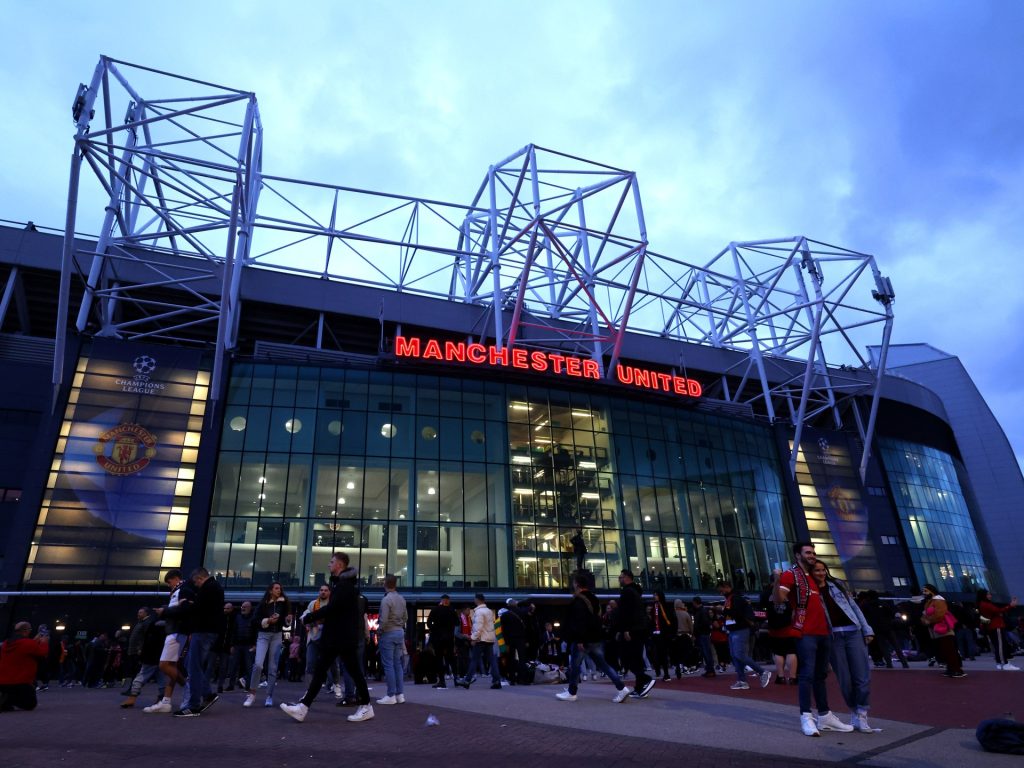 عانوا من إصابات دماغية.. 35 لاعبا يقاضون مؤسسات كرة قدم إنجليزية