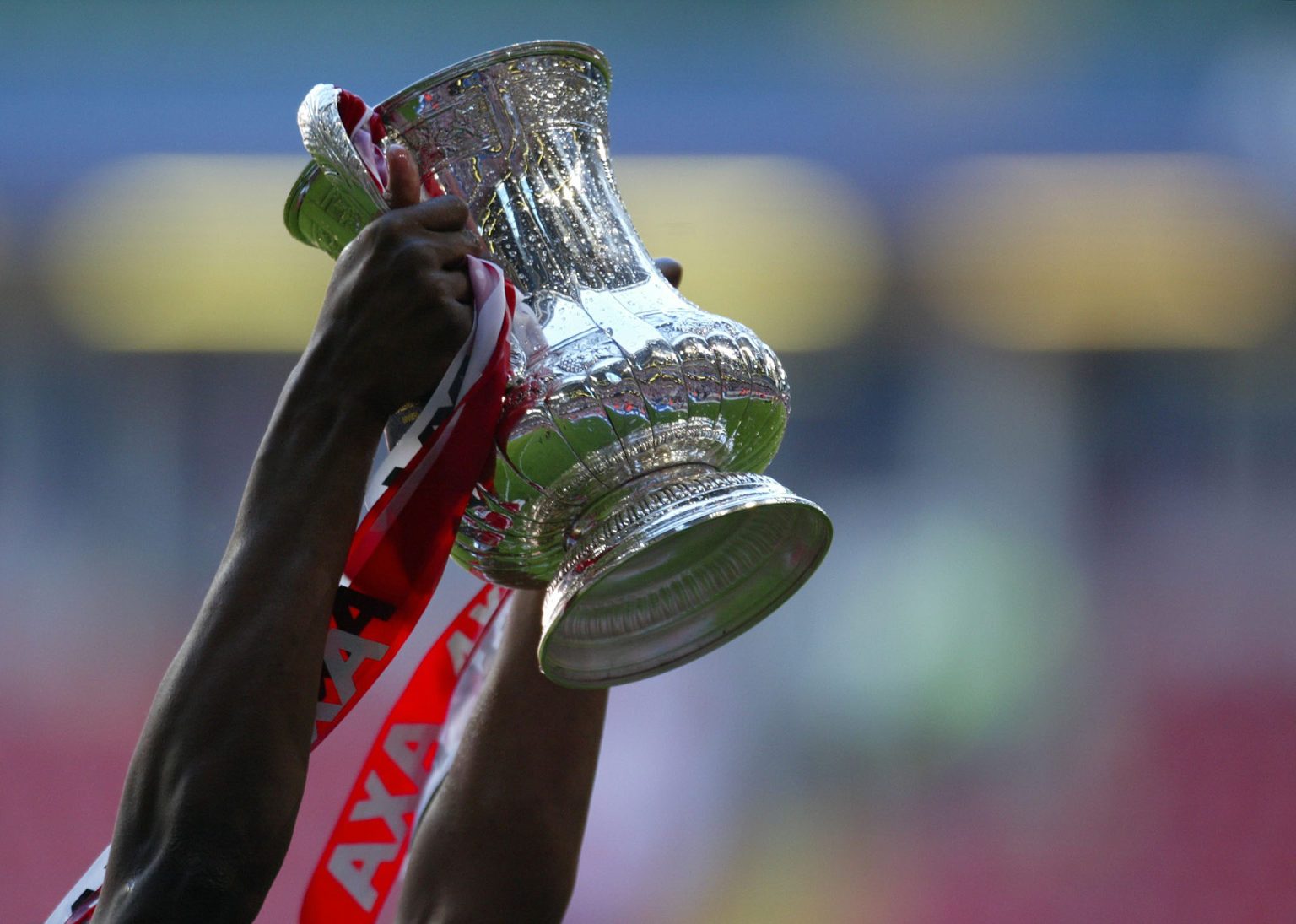 بخطاب للحكومة البريطانية.. دعوة لإنقاذ “أقدم بطولة” كرة قدم في العالم