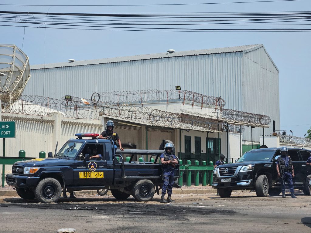 جيش الكونغو يعلن إحباط محاولة انقلاب بعد اشتباكات قرب القصر الرئاسي