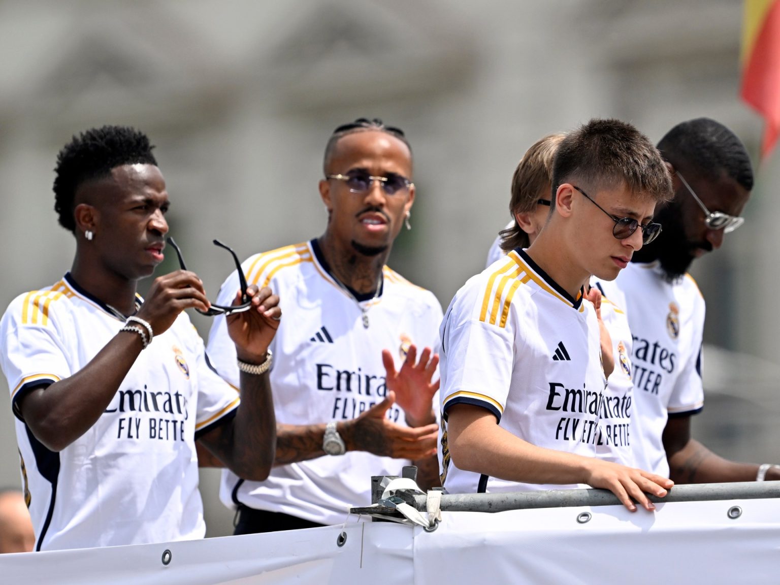 3 لاعبين من ريال مدريد.. المرشحون الأقرب للظفر بالكرة الذهبية