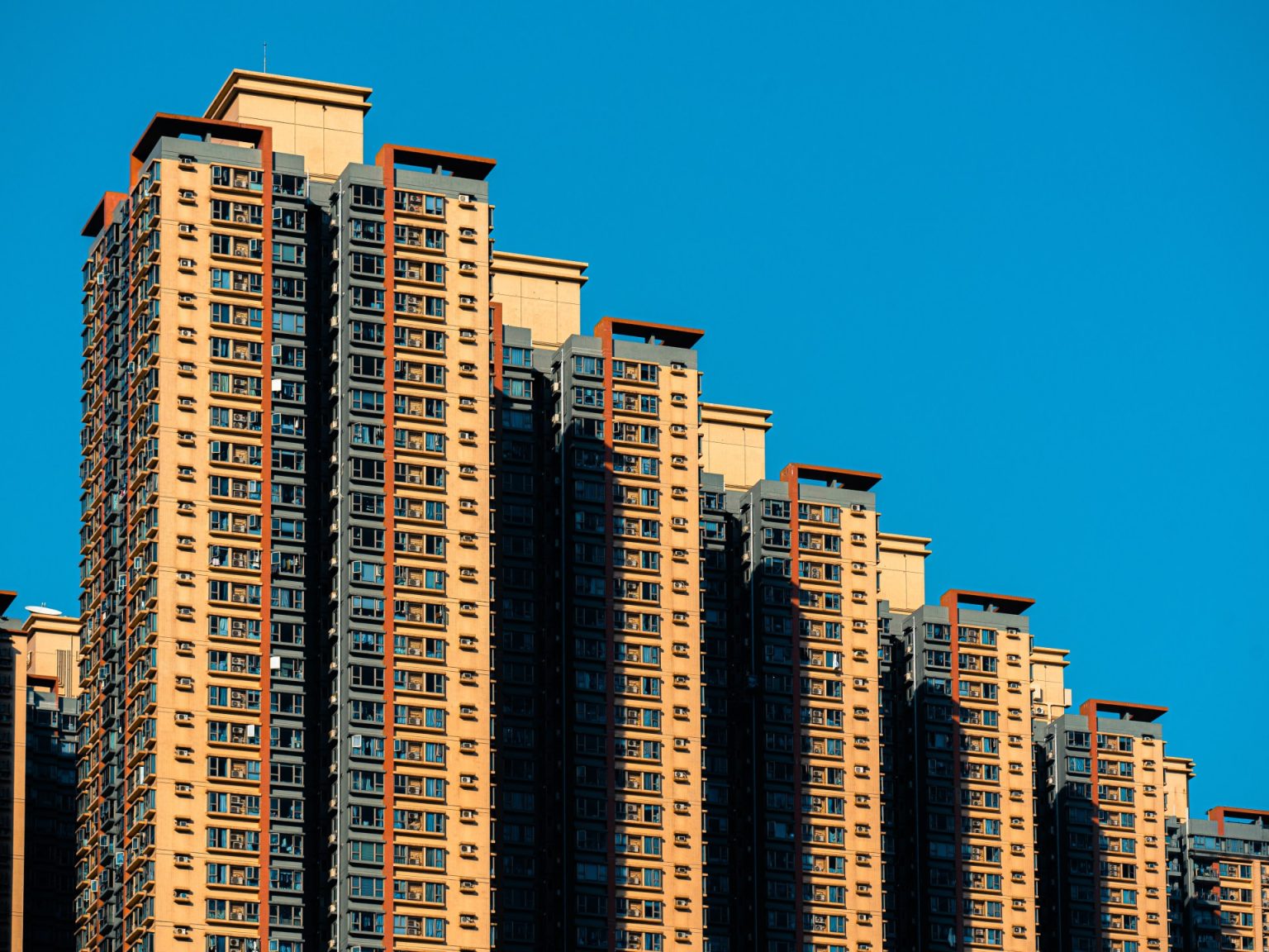 لمواجهة أزمة العقارات شنغهاي الصينية تخفف قيود شراء المنازل