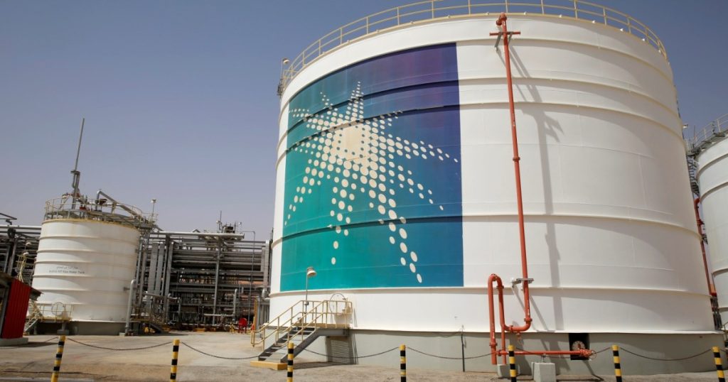 رغم تراجع إيراداتها.. أرامكو توزع 31 مليار دولار أرباحا