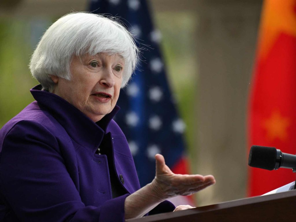 تحذير أميركي من زيادة أعباء الديون في ظل رفع الفائدة