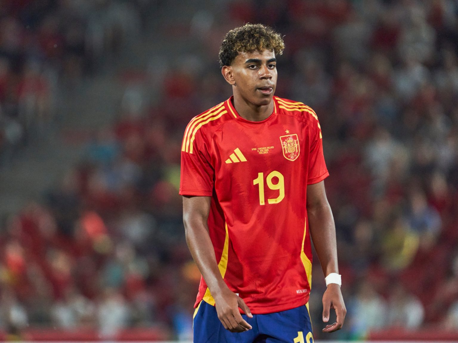 إسبانيا مهددة بدفع غرامة مالية إذا لعب جمال أمام ألبانيا والسبب غريب