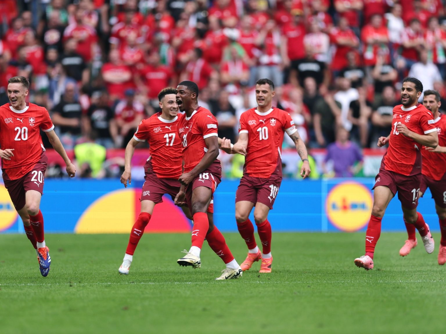 سويسرا تغير ملعب التدريب في يورو 2024 بسبب سوء حالته