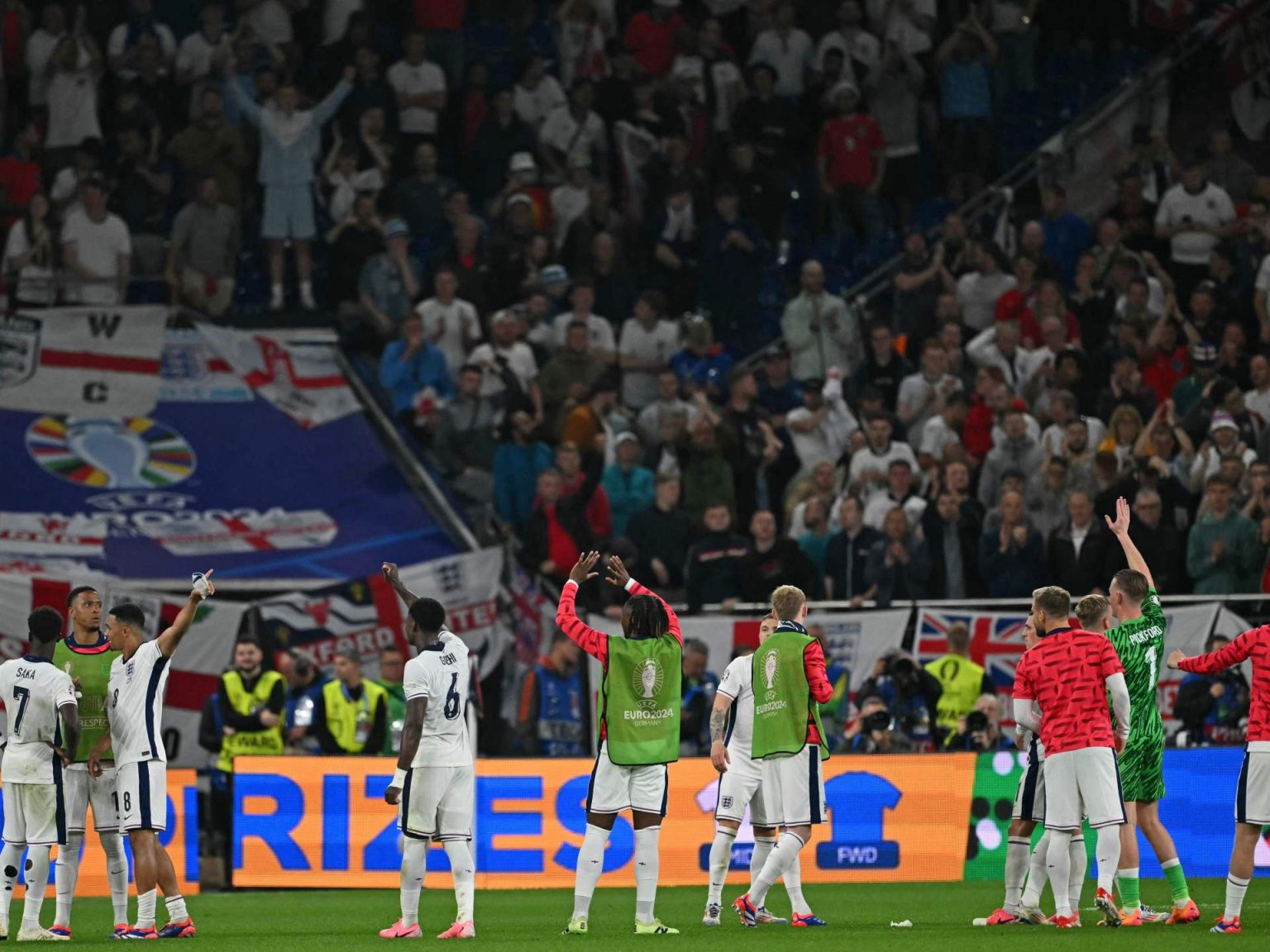 فوضى وزحام في وسائل المواصلات عقب مباراة إنجلترا وصربيا في يورو 2024