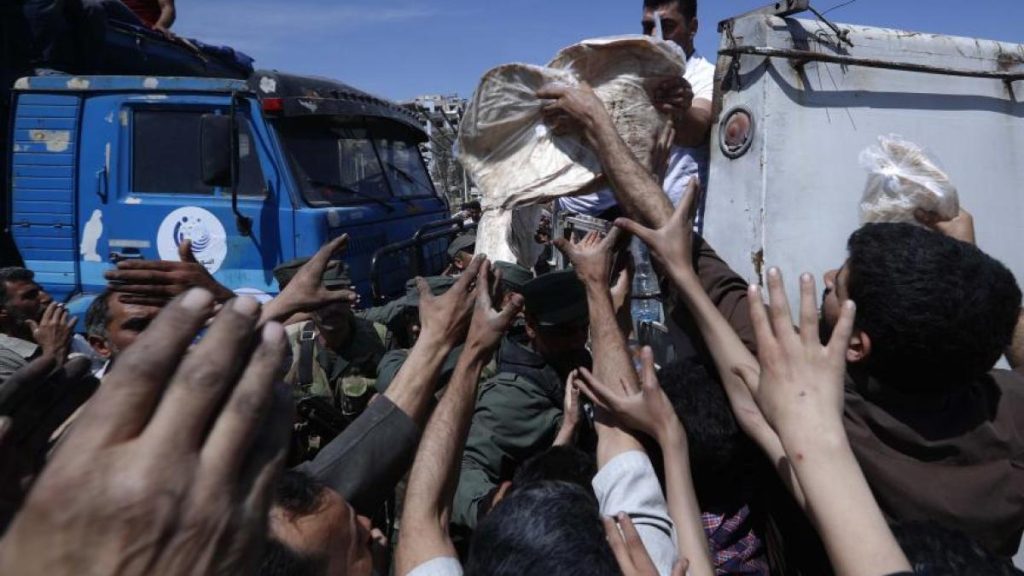 سوريا.. شلل اقتصادي والقطاع الخاص يسرح الموظفين