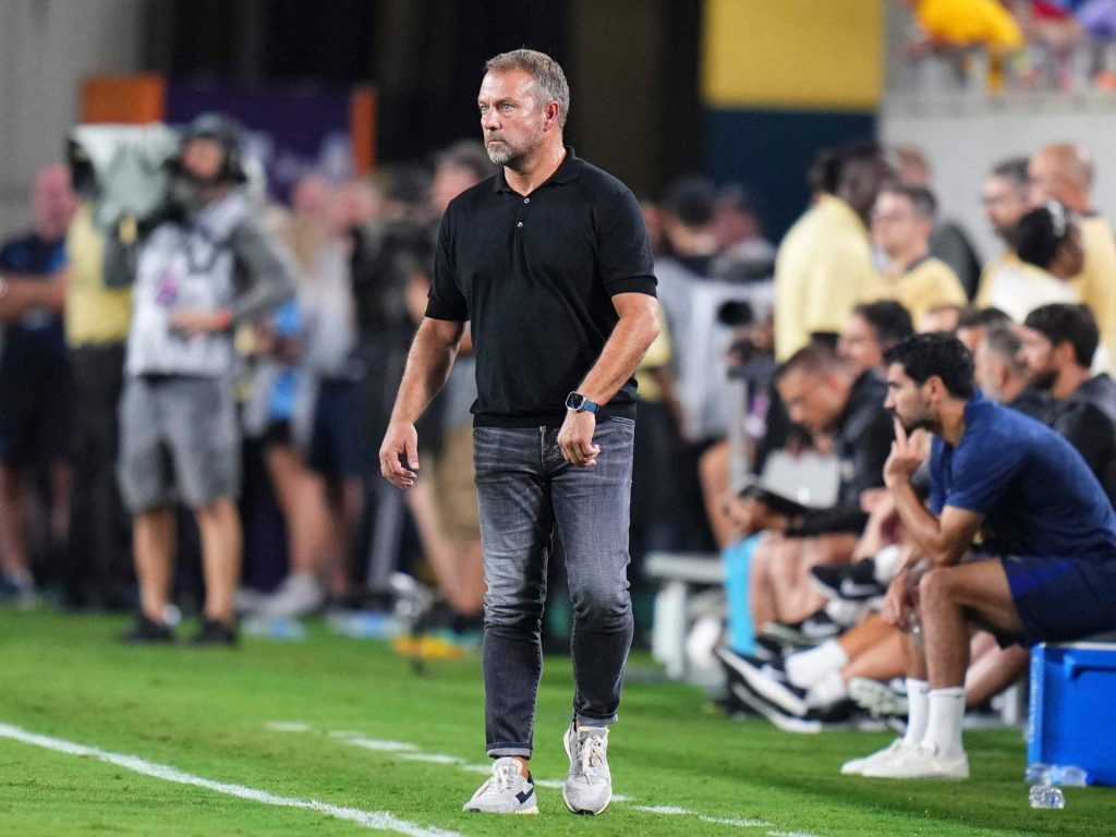 ملامح خطة المدرب فليك لإصلاح برشلونة