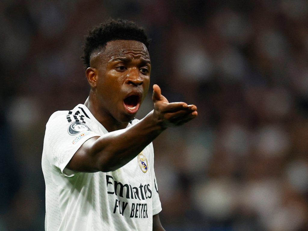 تصرفات فينيسيوس تثير استياء نجوم ريال مدريد السابقين