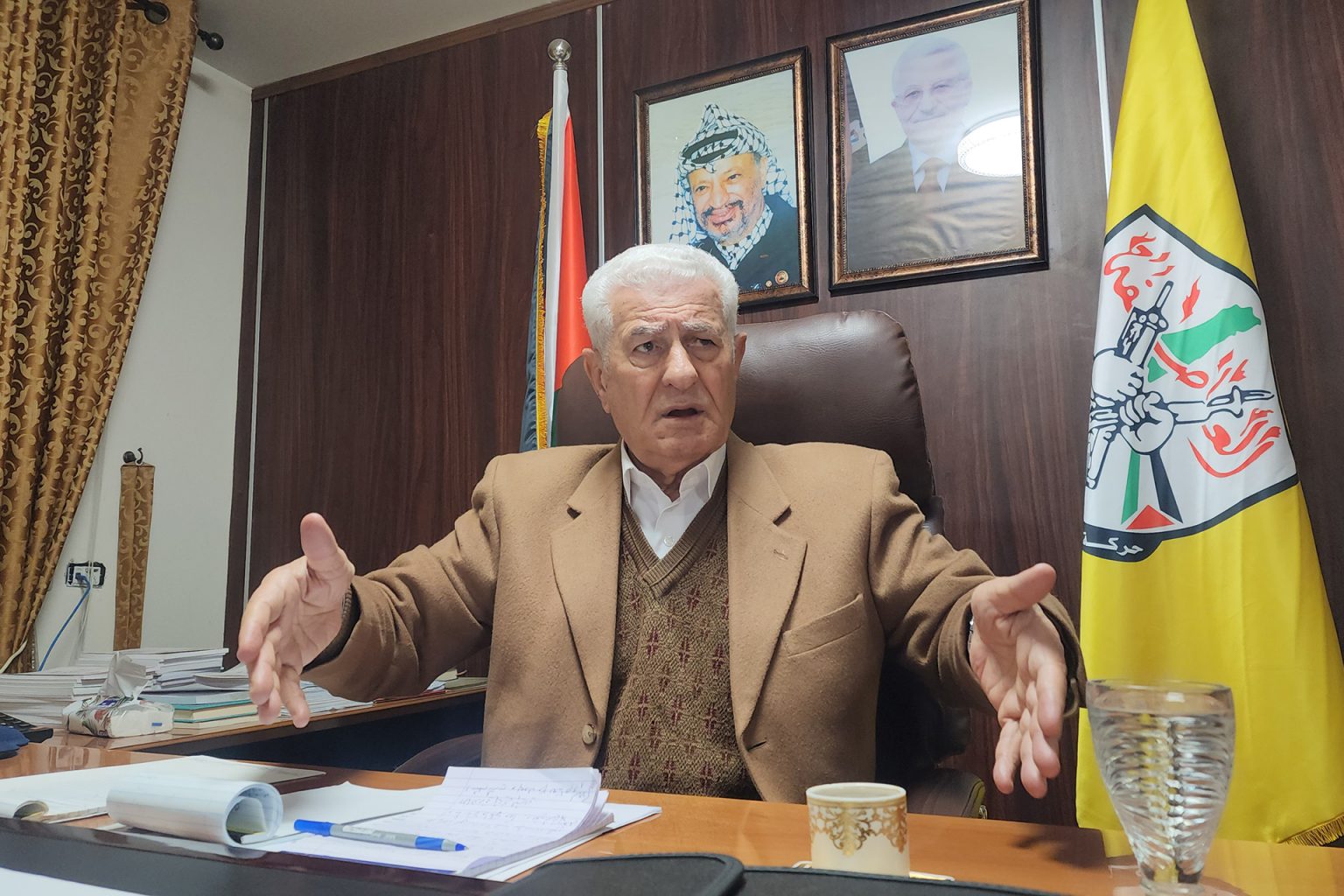 عباس زكي للجزيرة نت: “فتح” لا تقود المرحلة وقرارها بيد السلطة