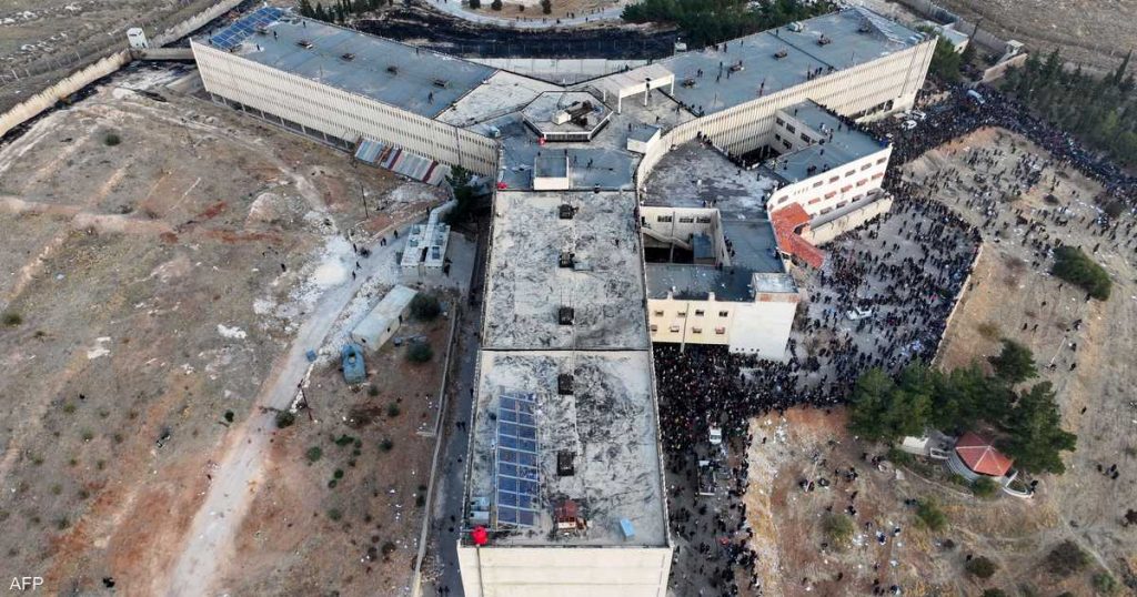 مهمة تركية داخل سجن صيدنايا السوري.. ماذا يحدث في دمشق؟